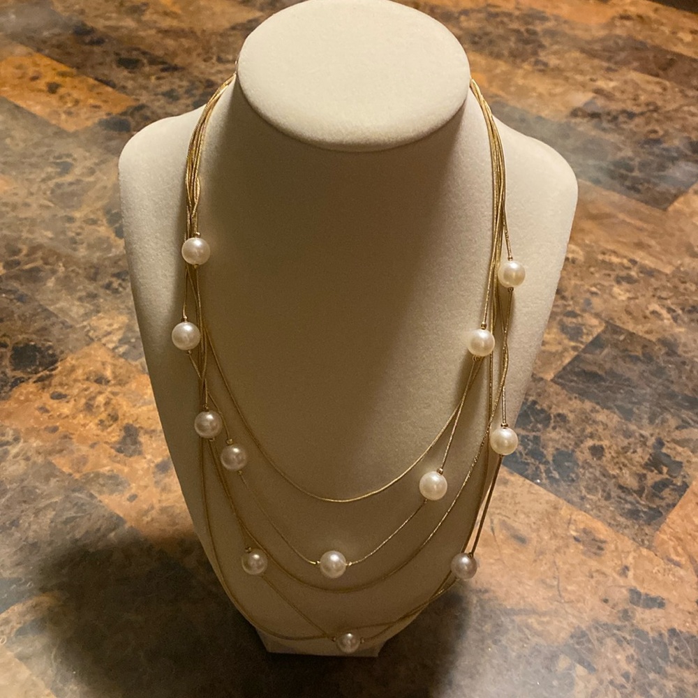 ❣️Gold and Pearl Necklace